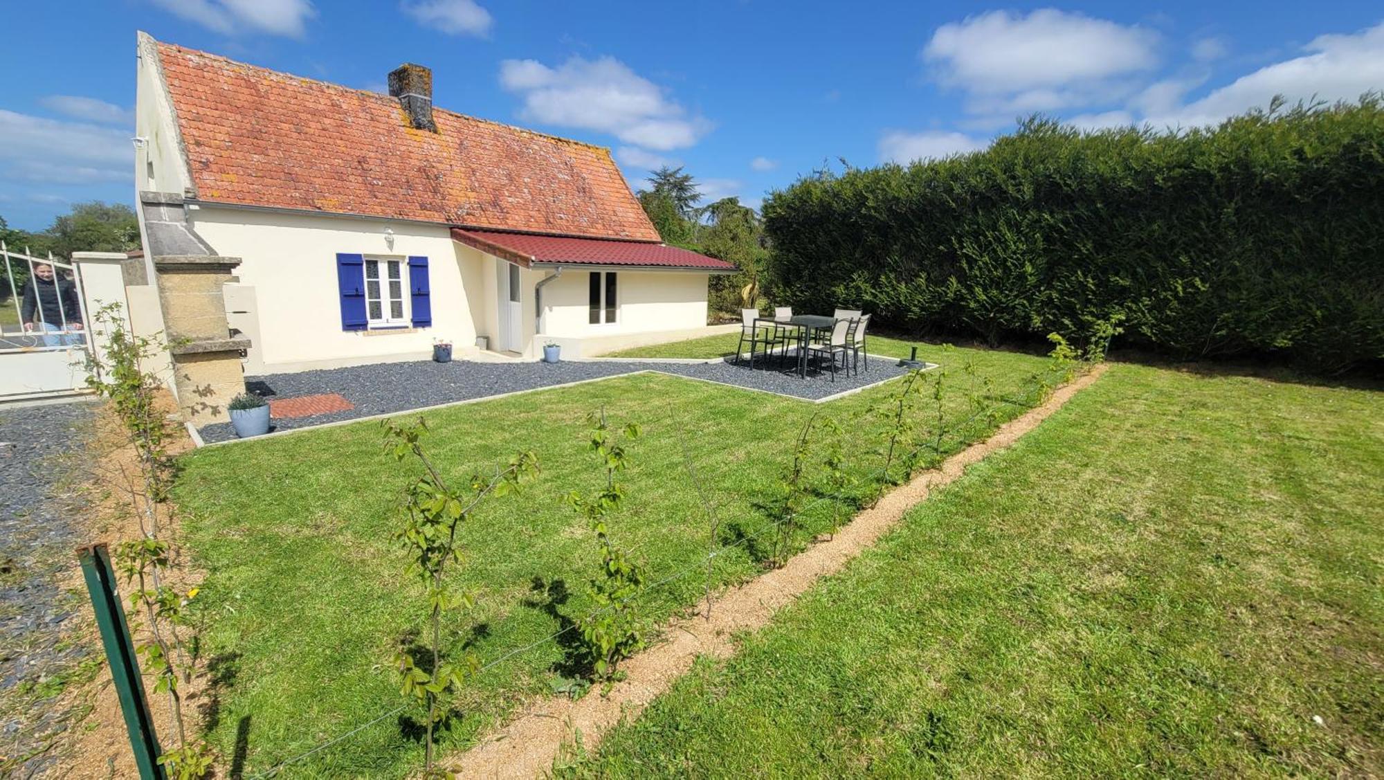 Gite Au Coeur Du Dday Brevands Exterior photo